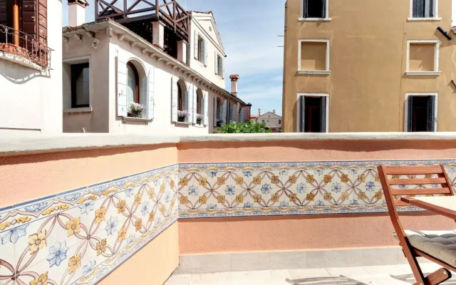 Santo Stefano Accademia Apartment Venice