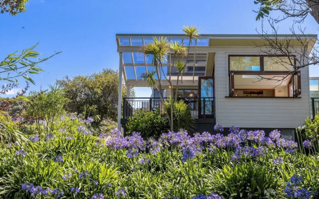 Tikirau Bay Views in Oneroa