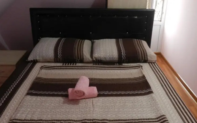 Nia Guest House