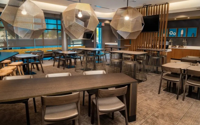 SpringHill Suites Newark Fremont