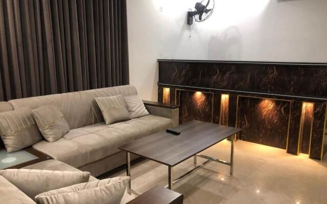 Hotel Five Season Lahore
