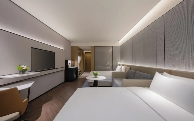 Crowne Plaza Weihai Binhai by IHG