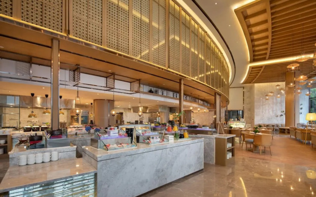 Crowne Plaza Zhoushan Seaview, an IHG Hotel
