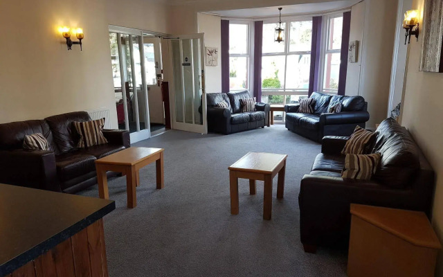 Mackay's Spa Lodge Hotel