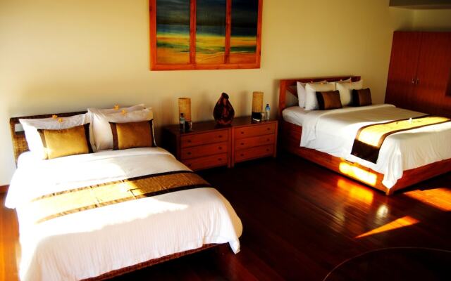 Villa Matahari Terbenam