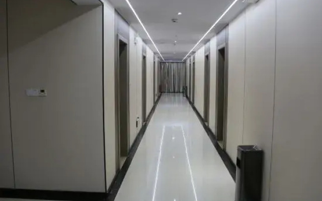 Fengqiu Huixinge Hot Spring Hotel