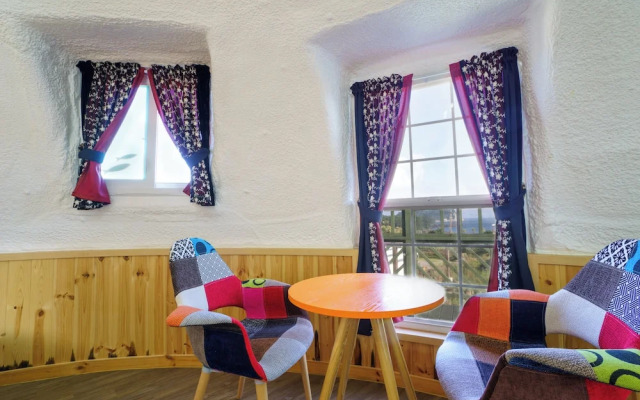 Lime Orange Vill Pension