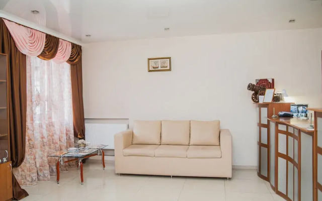 Yavir Hotel