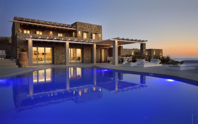 Mykonos Rocks Luxury Villas