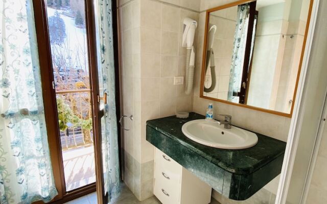 R.T.A. Hotel Monte Rosa