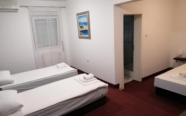 Hotel Pleso