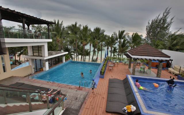 Crown Regency Beach Resort