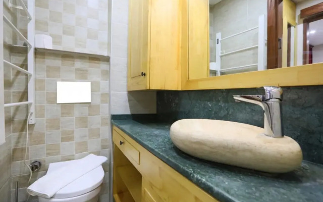 House Near Trendy Attractions and Close to Taksim