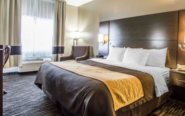 Quality Inn Dayton North - Vandalia