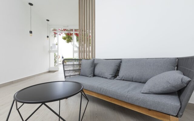 Sand Beach Apartments