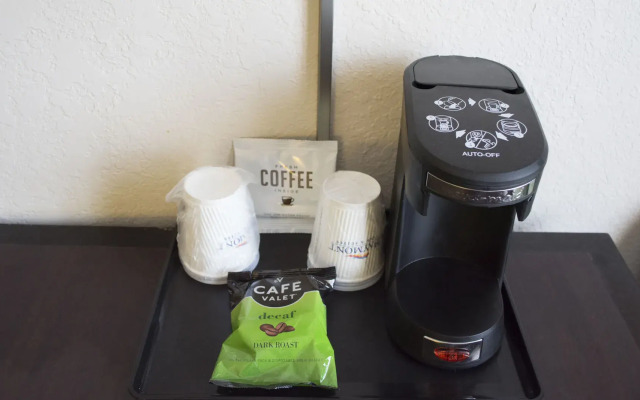 Baymont by Wyndham East Windsor Bradley Airport