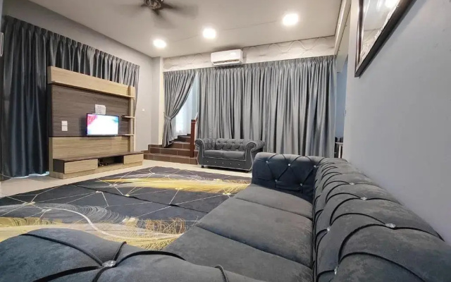 Tiara Homestay - for Malay only