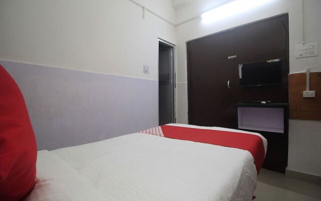 OYO 12992 Prince lodge