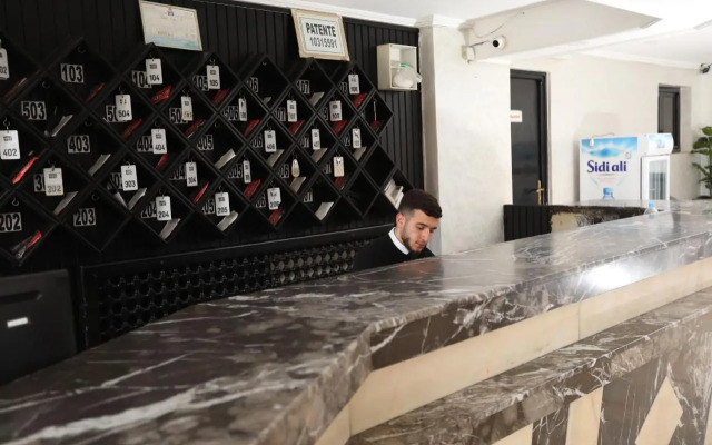 Raiss Hotel