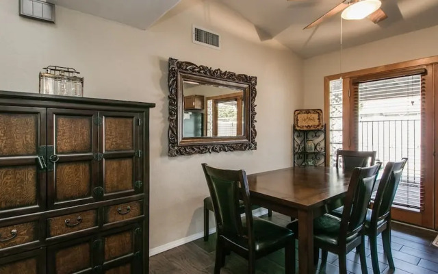 Scottsdale Kierland 3 Bdrm With Sparkling Pool!