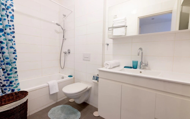 Bright 2 BR in Hype Neighborhood by FeelHome