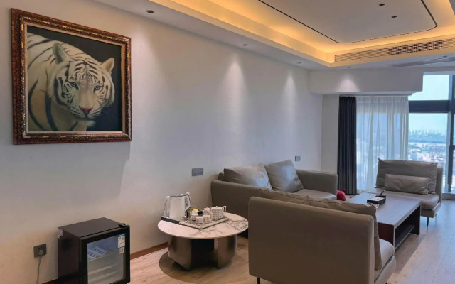 Rich Center Hotel (Foshan Jiujiang Xinji Plaza)