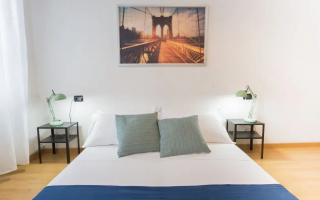 Sweet 2 Bedrooms Home in Milan Center