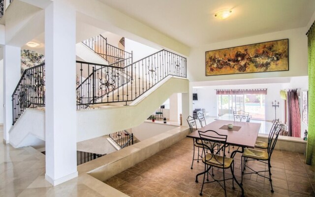 Nice Home in Orasac With Wifi and 6 Bedrooms