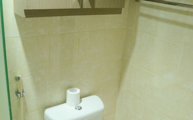 1 Bedroom at Cosmo Mansion Apartment by Travelio