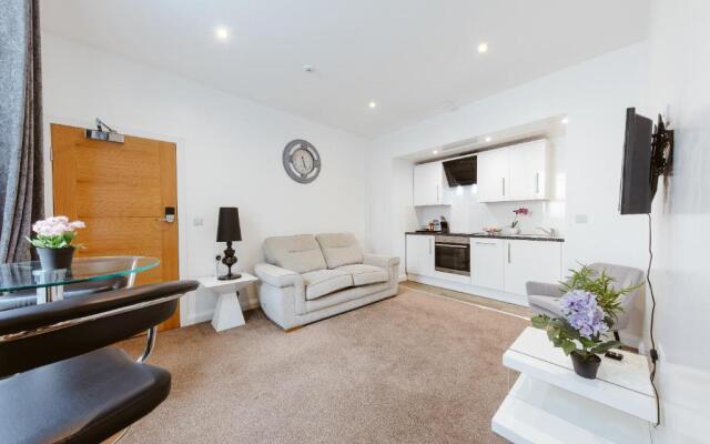 Central and Modern One Bedroom Flat 201