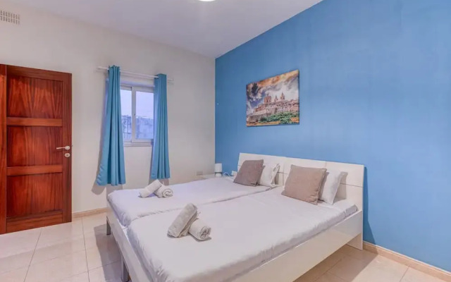 St James the Traditional 4-bed Townhouse Terrace