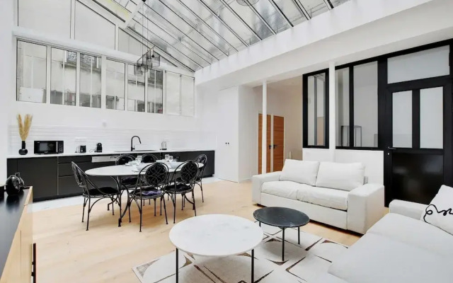 Authentique Apartment - 1br- 2P- Voltaire