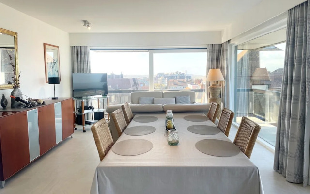 Modern Stay Near Shore