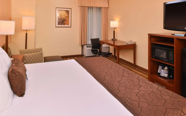 Dusit Thani Laguna Singapore