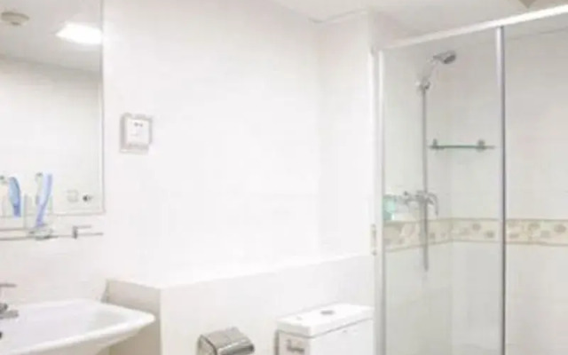 7 Days Inn Xinyang Government Road Branch