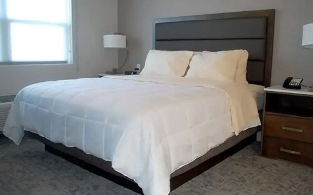 Spring Lake Townhomes and Suites