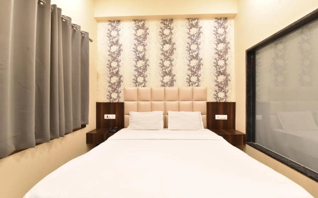 Monika Palace Hotel and Restaurant