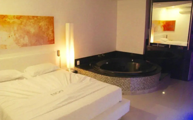 Dom Suites - Adults Only