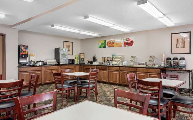 Quality Inn & Suites Lebanon I-65