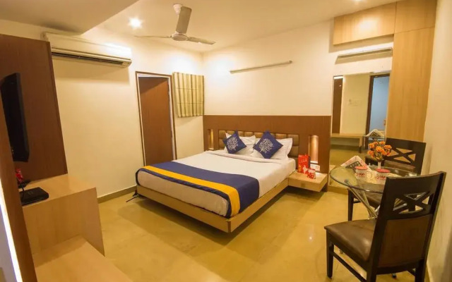 OYO 1524 Hotel Vaani Continental