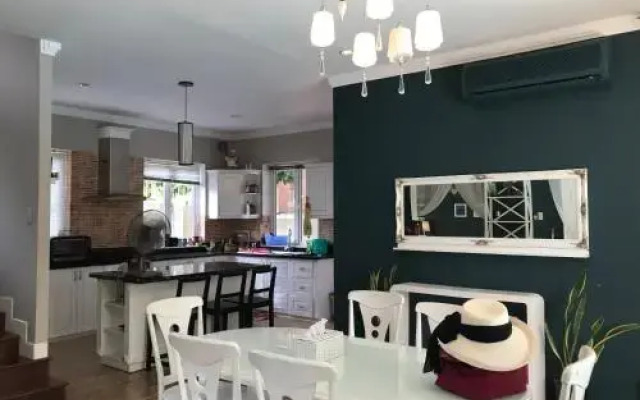 Nancy Caviar Villa