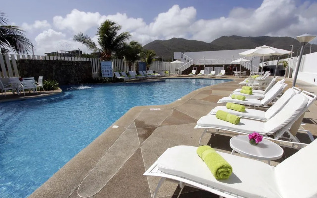 Agua Dorada Beach Hotel by Lidotel