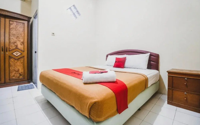 RedDoorz near Lokasari Mangga Besar 7
