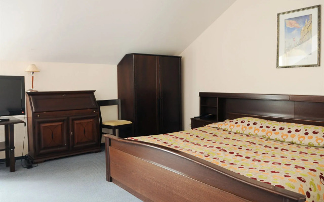 Отель «Амикус»