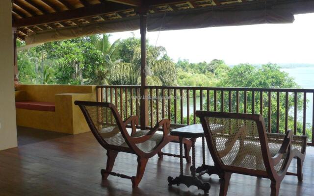 Lakeview Villa