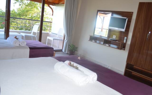 Ada Palas Otel