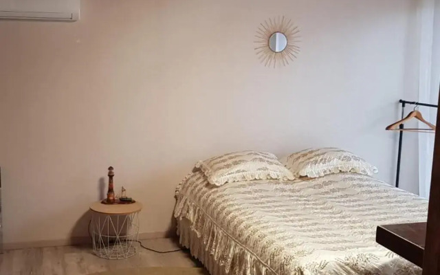 Gite Des Quinconces (Adults Only)