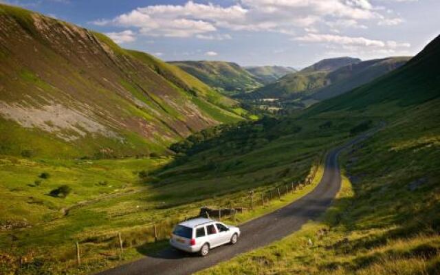 Nant yr Onnen B&B and Ysgubor Holiday Cottage