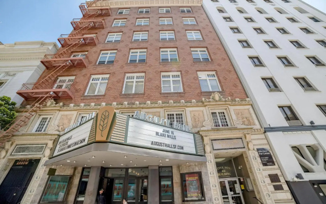 Union Square Plaza Hotel