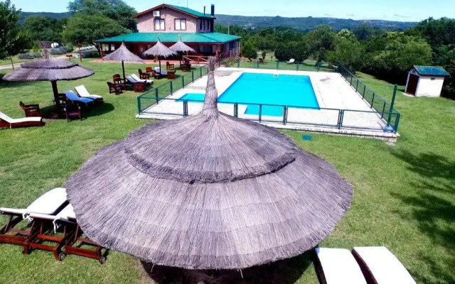 Las Cortaderas Cabanas De Tronco